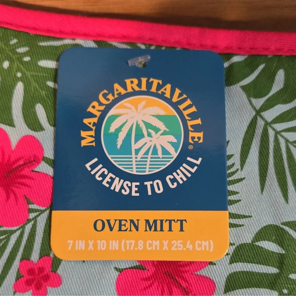 Jimmy Buffett Margaritaville License to Chill Tropical Oven Mitt And Towel Set